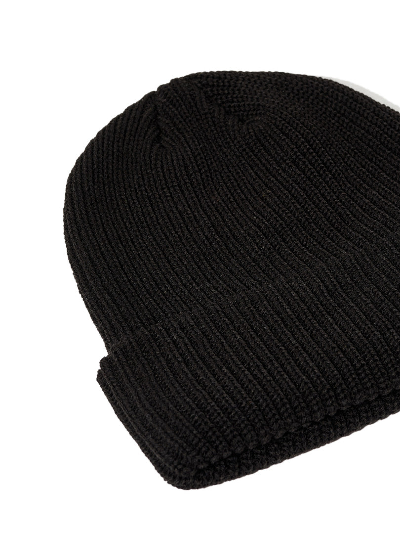 Essential Beanie - Black